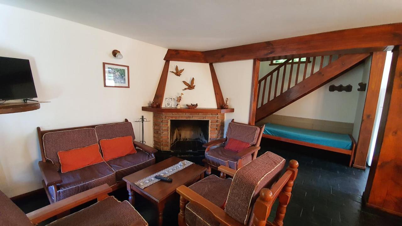 Cabanas & Aparts Lancuyen, Villa De Montana 维拉·拉·安古斯图拉 外观 照片